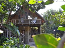 Driftwood Treehouse: Sunrise-on-Sea şehrinde bir Oda ve Kahvaltı