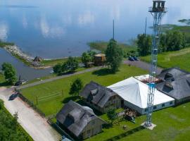 J&auml;rveveere Puhkekeskus, hotel com piscina em Valma