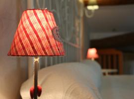 Gîte " Suzon" à PEYROUTAS Vignonet St Emilion, three-star hotel in Vignonet