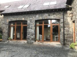 Courtyard Studio, apartment in Armagh