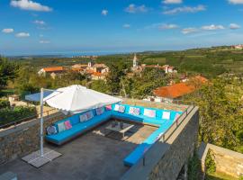 Exceptional 5 Star villa with breathtaking views, Sauna and fitness studio, hotell sihtkohas Momjan