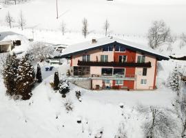 Alpenappartement Claudia, huoneisto kohteessa Piesendorf