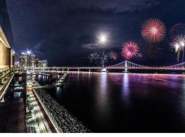 H Avenue Hotel Gwangalli branch, hotel in Busan