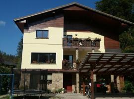 Appartment Bezenica, hotel barato en Dobrova