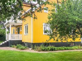 Gorgeous Home In seda With Kitchen, hotel con parking en Åseda