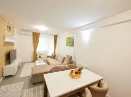 Park Apartment-Two bathrooms-AC in every room