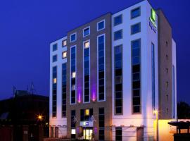 Holiday Inn Express London - Watford Junction, an IHG Hotel, hotel v destinaci Watford