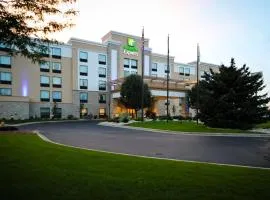 Holiday Inn Express Janesville-I-90 & US Highway 14 by IHG