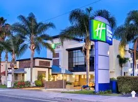 Holiday Inn Express & Suites Costa Mesa, an IHG Hotel