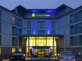 Holiday Inn Express London Stansted Airport, an IHG Hotel, hotel em Stansted Mountfitchet