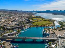 Holiday Inn Express & Suites Lake Havasu - London Bridge by IHG, ξενοδοχείο σε Lake Havasu City