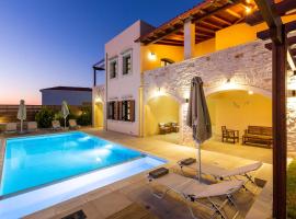 Ilys Home, Country Retreat, By ThinkVilla, hotel med pool i Margarítai