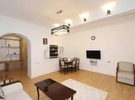 Sunny Apartment in the center