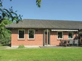 Two-Bedroom Holiday Home In Humble