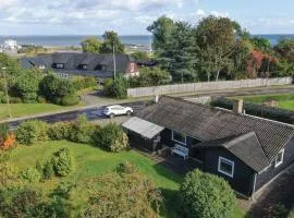 Three-Bedroom Holiday Home In Augustenborg