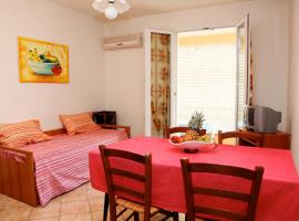 Casa Vacanze Cau, Ferienwohnung mit Hotelservice in Alghero