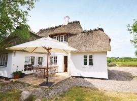Stunning Home In Grsten With Kitchen, cottage in Gråsten