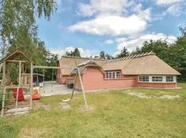 Lovely Home In Væggerløse With Sauna