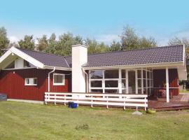 Nice Home In Stege With 4 Bedrooms, Sauna And Wifi, luxury hotel in Stege