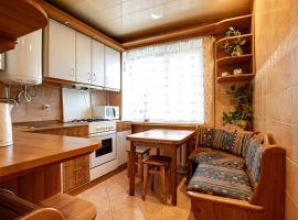 Однокомнатные апартаменты в районе ТРЦ Фабрика, viešbutis mieste Chersònas