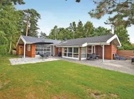 Holiday Home Skovvang Væggerløse Denm