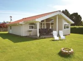 Beautiful Home In Bog By With 3 Bedrooms, Sauna And Wifi