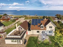 Stunning Home In Frrup With House Sea View, hôtel à Tårup