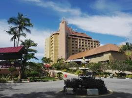 Primula Beach Hotel, hótel í Kuala Terengganu