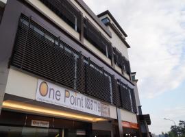 One Point Hotel, hotell nära Kuching flygplats - KCH, Kuching