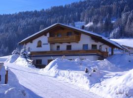 Haus TIROL, hotel in Thiersee