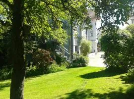 Ferienwohnung Christiane - neue, moderne Ferienwohnung mit Blick ins Grüne