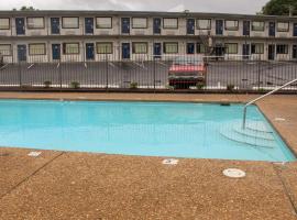 Motel 6-Fayetteville, AR, hotell i Fayetteville