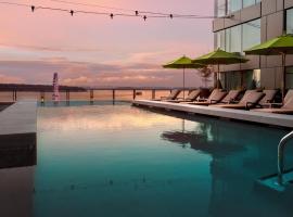 Four Seasons Hotel Seattle, hotel with pools in Seattle