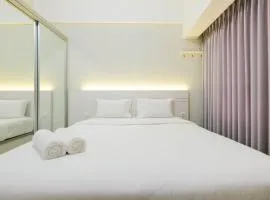 Elegant Studio Room at Springlake Summarecon Apartment By Travelio