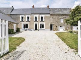Beautiful Home In Aurseulles With Kitchen, cheap hotel in Anctoville