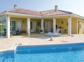 Awesome Home In Argeliers With 3 Bedrooms, Wifi And Outdoor Swimming Pool – domek wiejski w mieście Cruzy