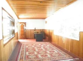 CentreToni Arida