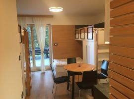 Apartma Rogla - Gaber 98, hotel u gradu 'Resnik'