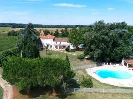 CHATEAU LA LOGE