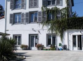 Chambres d'hôtes - Domaine Beau Sejour, hotel a Biaudos
