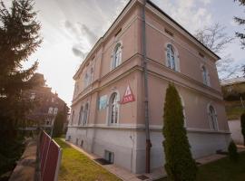 Schronisko Młodzieżowe PTSM Matecznik, Hotel in Przemyśl