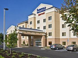 FAIRFIELD INN & SUITES, NEW BUFFALO, hotel v destinaci New Buffalo