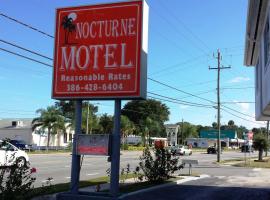 Nocturne Motel, hotel a Ponce de Leon Inlet világítótorony és múzeum környékén New Smyrna Beachben