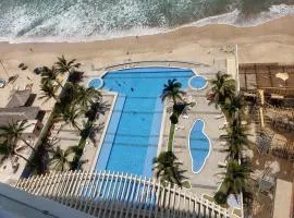 Big Luxury Condo - Zona Dorada
