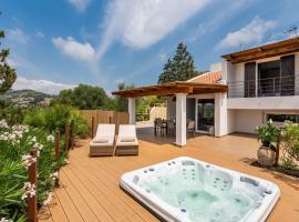 villa Joy, hotel with jacuzzis in Villasimius