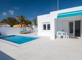 Villa Izarenar, casa o chalet en Cala Blanca