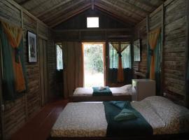 Finca Los Quioros, hotel v destinaci Mollejones
