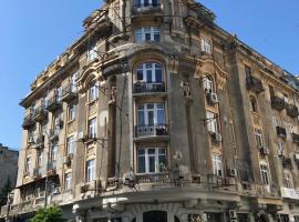 Victoria Luxury Apartment 11, hotel cerca de Museo de las Colecciones de Arte, Bucarest