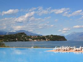 Campeggio Villaggio San Giorgio Vacanze, Ferienwohnung mit Hotelservice in Manerba del Garda