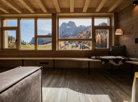 Rotwandwiesen Chalets SKI IN/OUT - 1900mt, hotel di Sesto